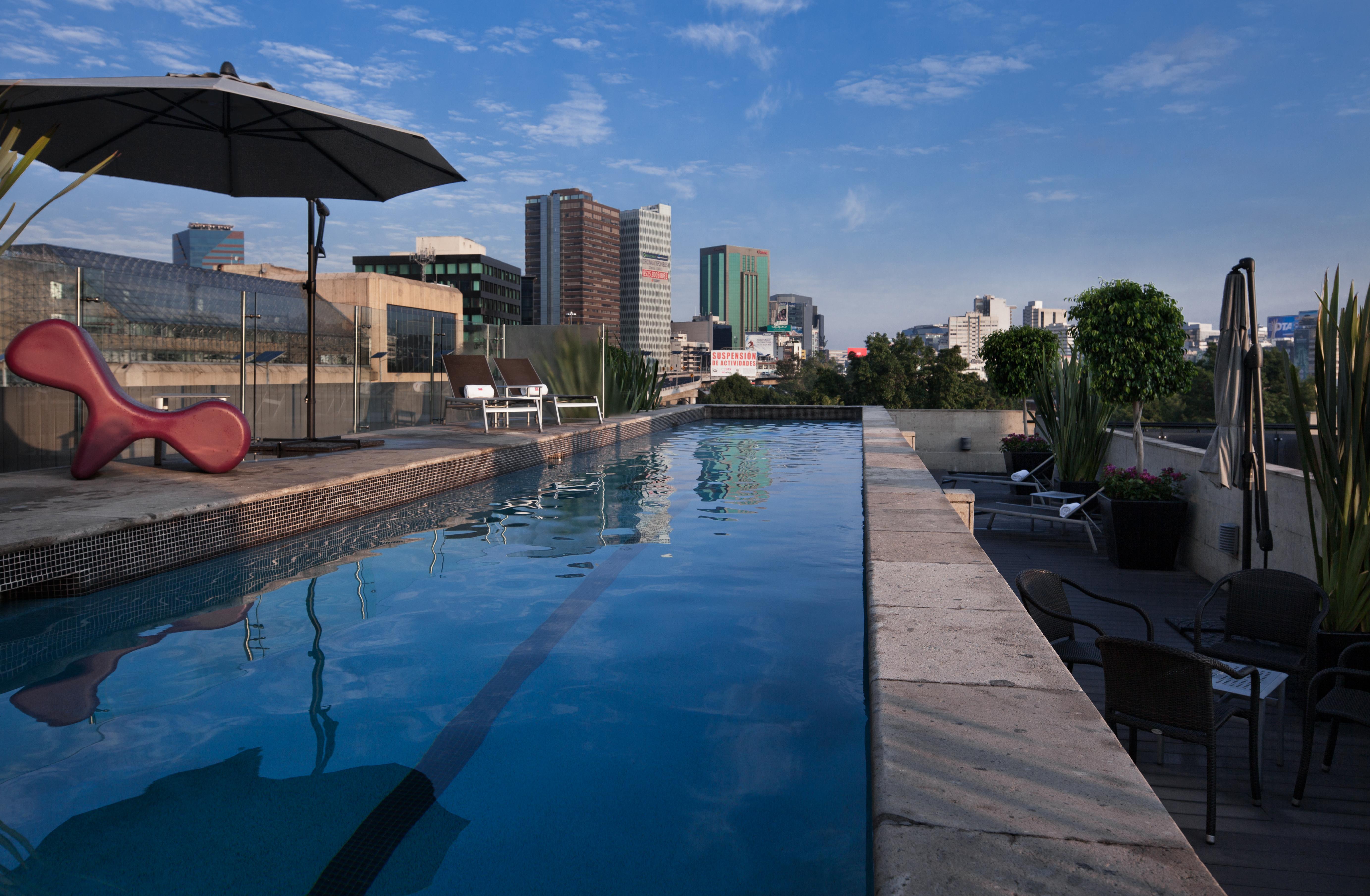 Las Suites Campos Eliseos Mexiko-Stadt Exterior foto