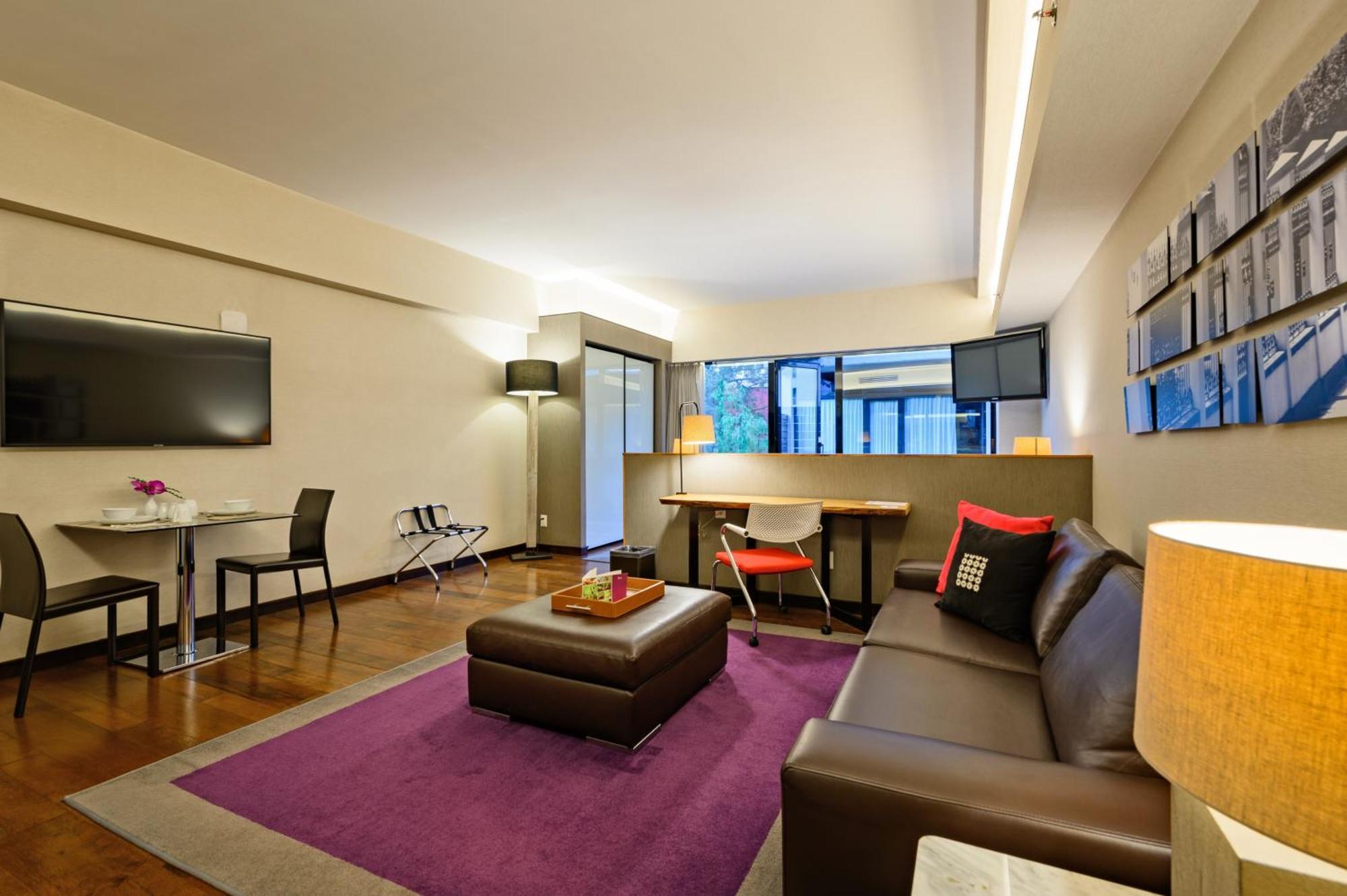 Las Suites Campos Eliseos Mexiko-Stadt Exterior foto